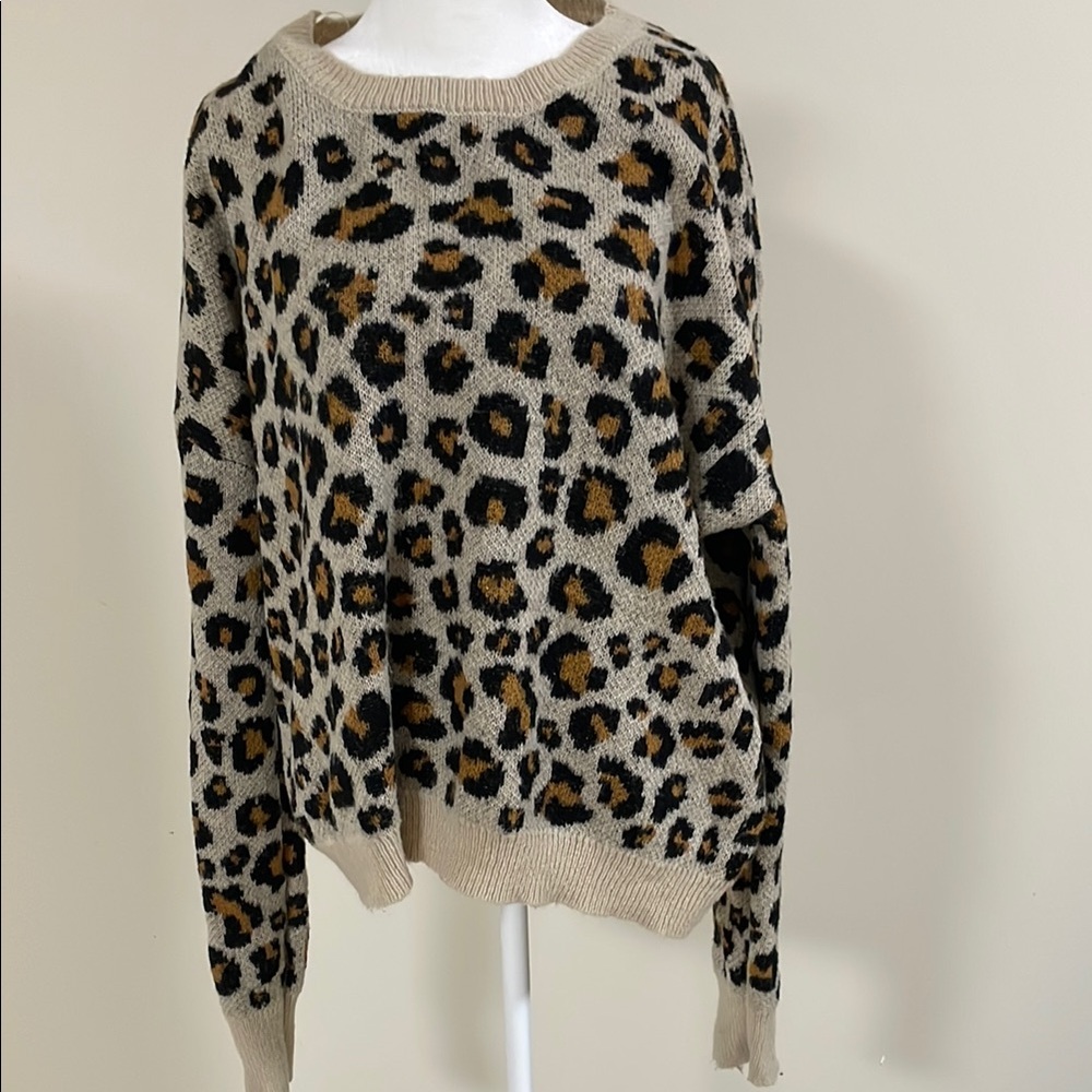 Knox Rose Cream and Black Crew Neck Sweater
